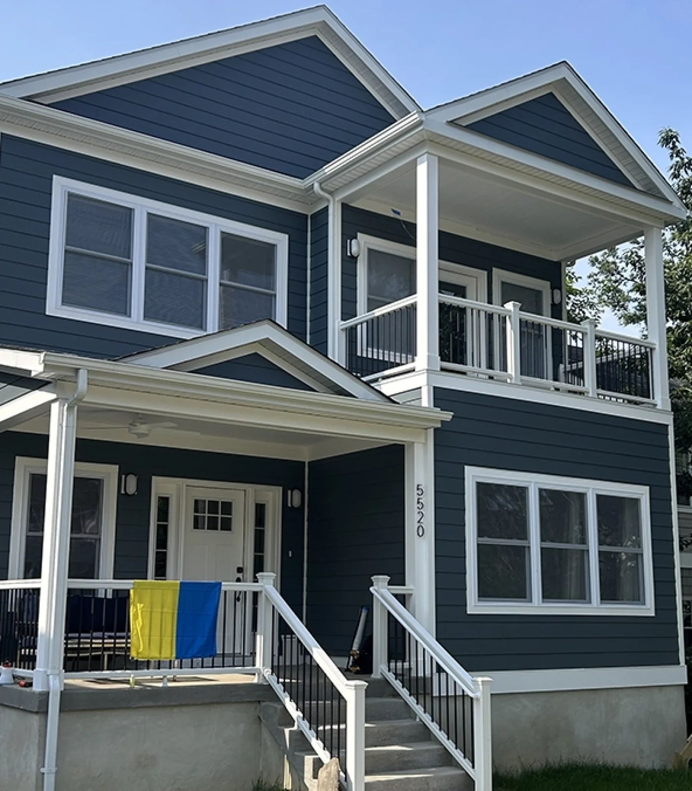 Front new modular home in arlington va
